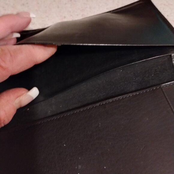 BLACK COACH TRIFOLD WALLET - Picture 7 of 10